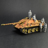 ITALERI SD.KFZ 173 JAGDPANTHER WITH WINTER CREW 6564S